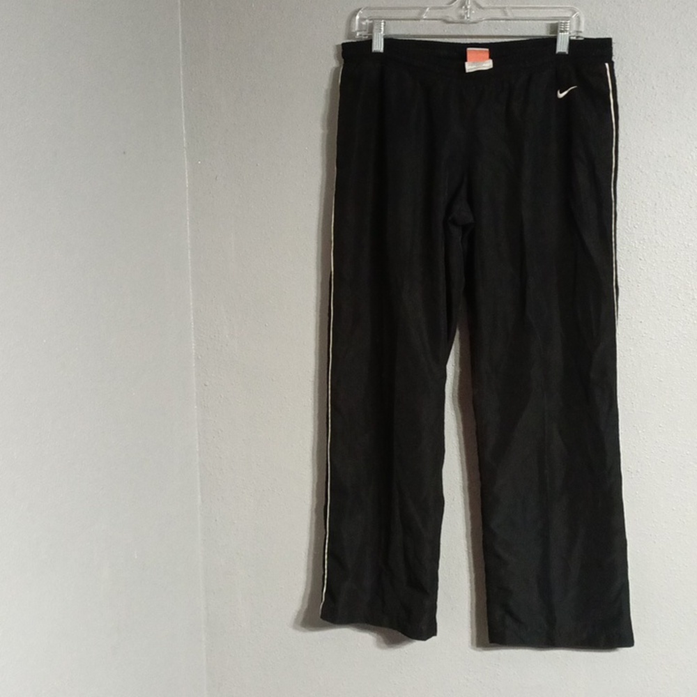 Nike Wind Pants Size Medium